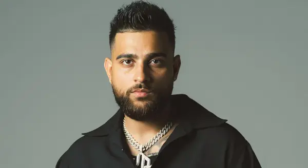 सोशल मीडिया पर मचा बवाल