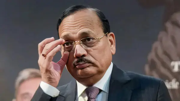 SIR घोषणा जोड़ने पर चुनाव आयोग से मांगा जवाब