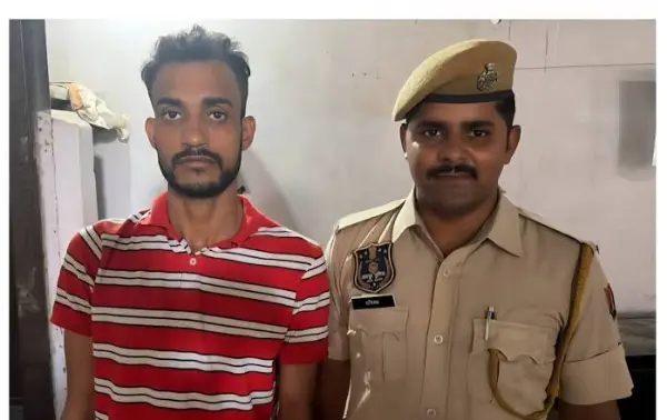 5 साल बाद पुलिस के हत्थे चढ़ा ठग