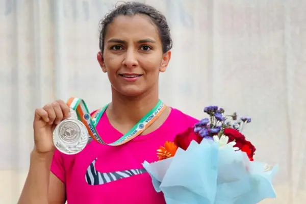 गीता फोगाट ने कानपुर में छात्रों को दिया सफलता का मंत्र