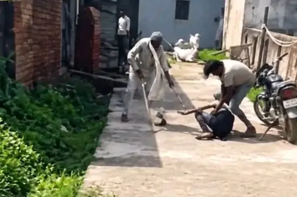 डंडे-कुल्हाड़ी से मारपीट, दोनों घायल