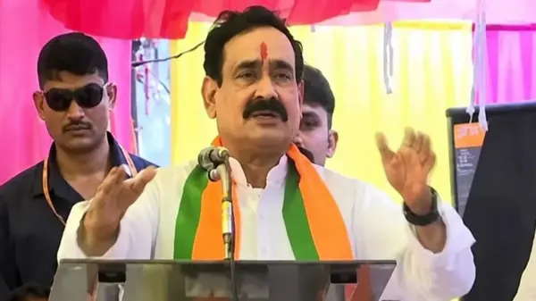 टिकट बदलाव के बाद कांग्रेस को दिखा मौका