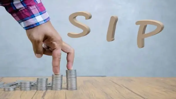 30 की उम्र से SIP शुरू कर 60 तक बना सकते हैं बड़ा रिटायरमेंट फंड
