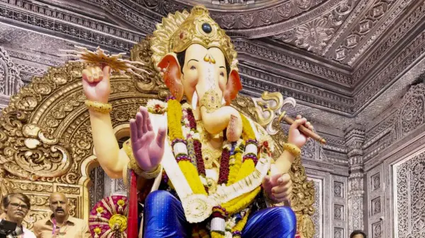 लालबागचा राजा के पास बुजुर्ग की मौत