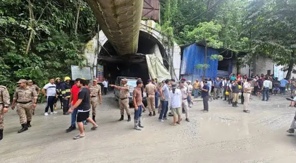 सुरंग में भीषण धमाका, जहरीली गैस बनी काल