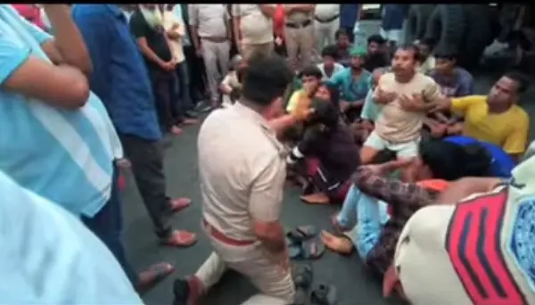 हाईवा की टक्कर से 20 वर्षीय युवक की मौत