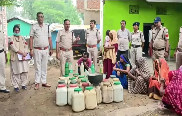 कई ठिकानों पर पुलिस की दबिश।