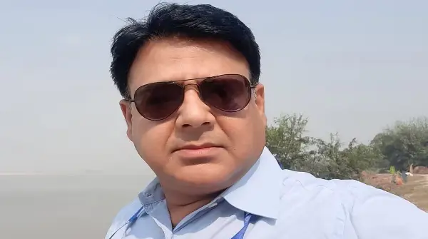पटना जाते अधिकारी की बेरहमी से हत्या
