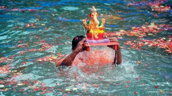 गणेश विसर्जन में डूबने से 9 की मौत