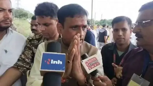 आशुतोष तिवारी ने ऑडियो रिकॉर्डिंग और दस्तावेज किए प्रस्तुत