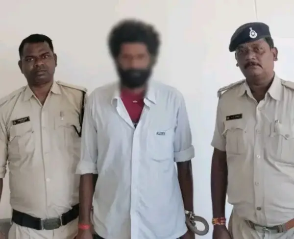 गिरफ्तारी के बाद न्यायालय ने आरोपी को जेल भेजा।