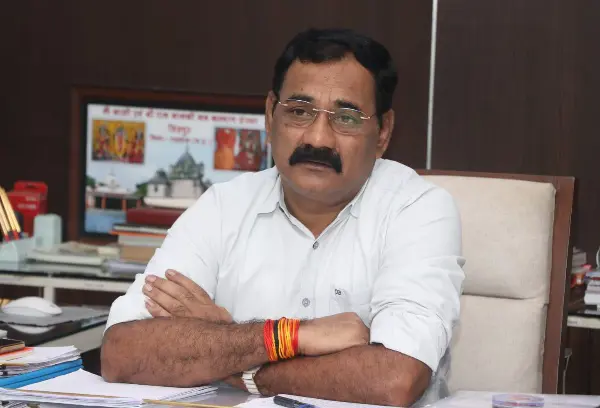 शहडोल में मेडिकल स्टोरों पर प्रशासन का शिकंजा, 8 संचालकों को नोटिस